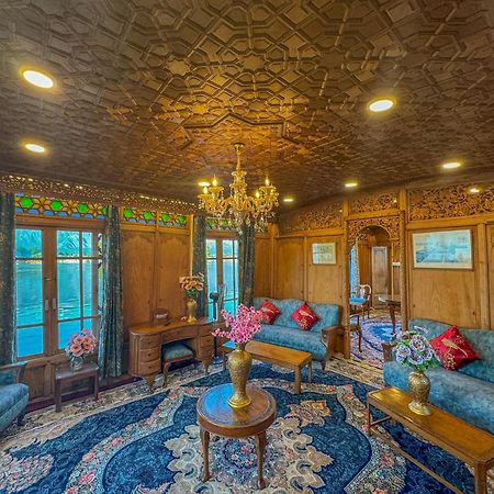 Hotel Peacock Houseboats à Srīnagar Extérieur photo