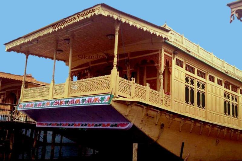 Hotel Peacock Houseboats à Srīnagar Extérieur photo
